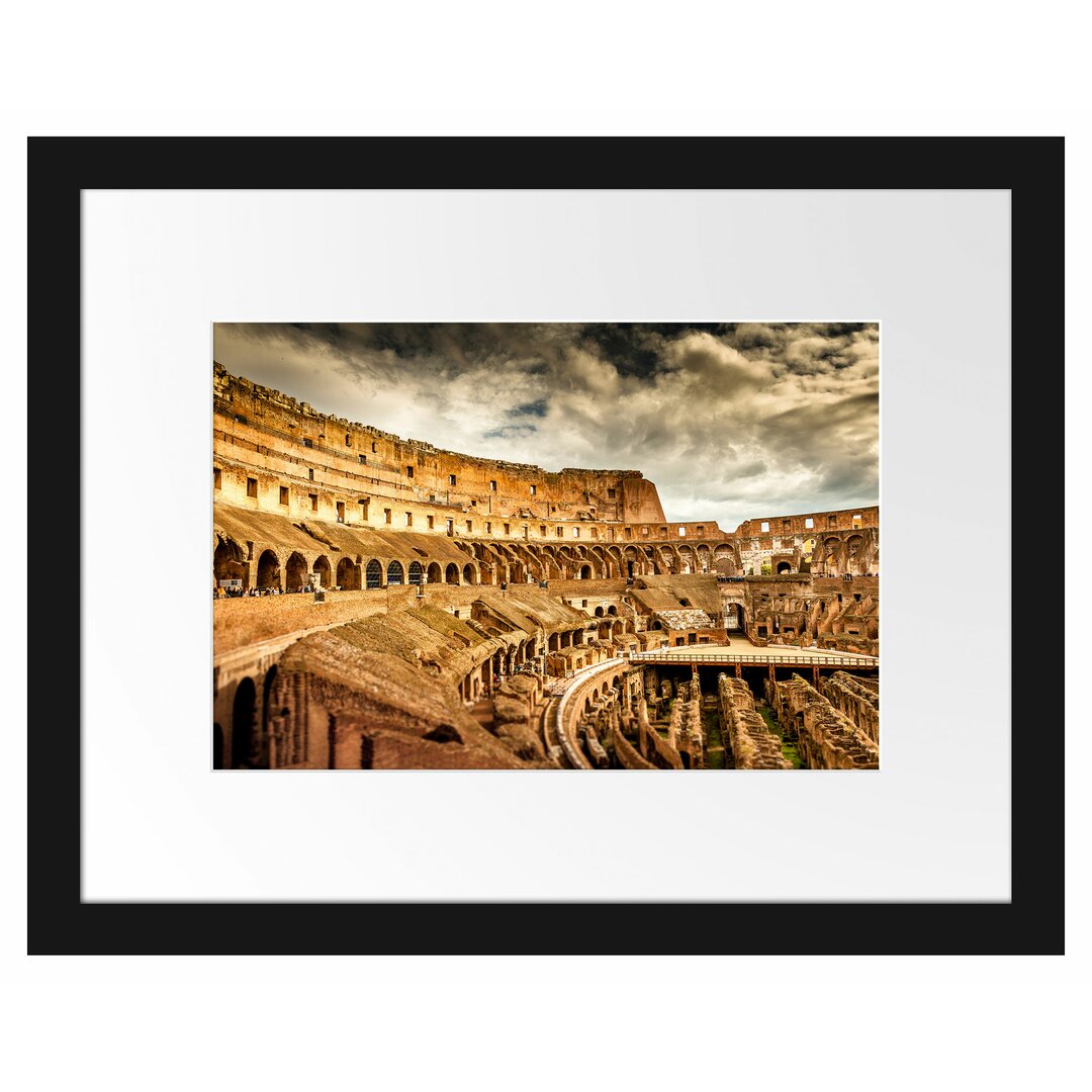 Gerahmtes Poster Colloseum in Rom von innen