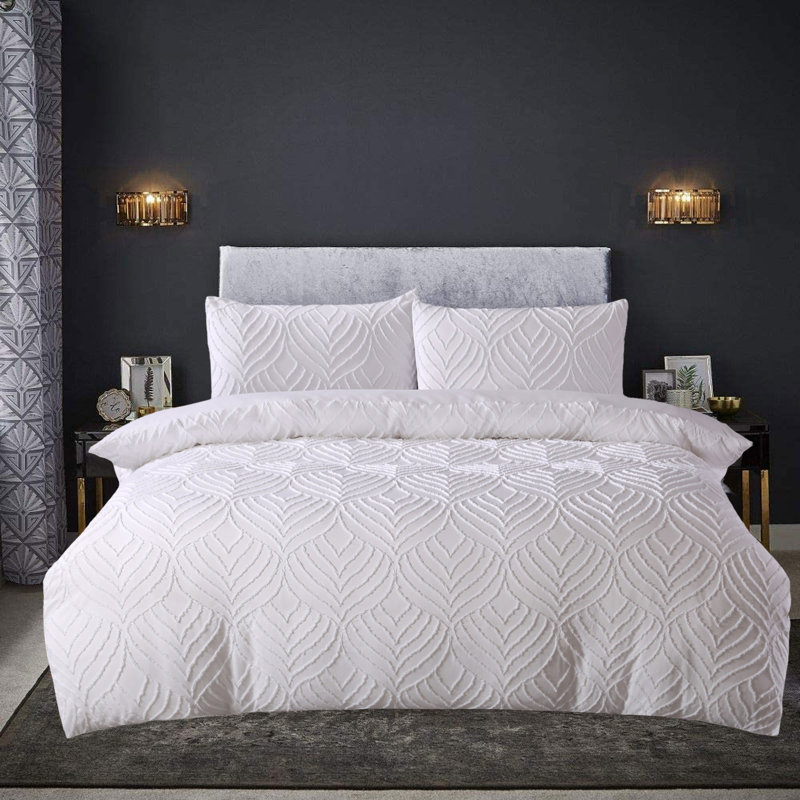 Chittum White Microfibre 180 TC Duvet Cover Set