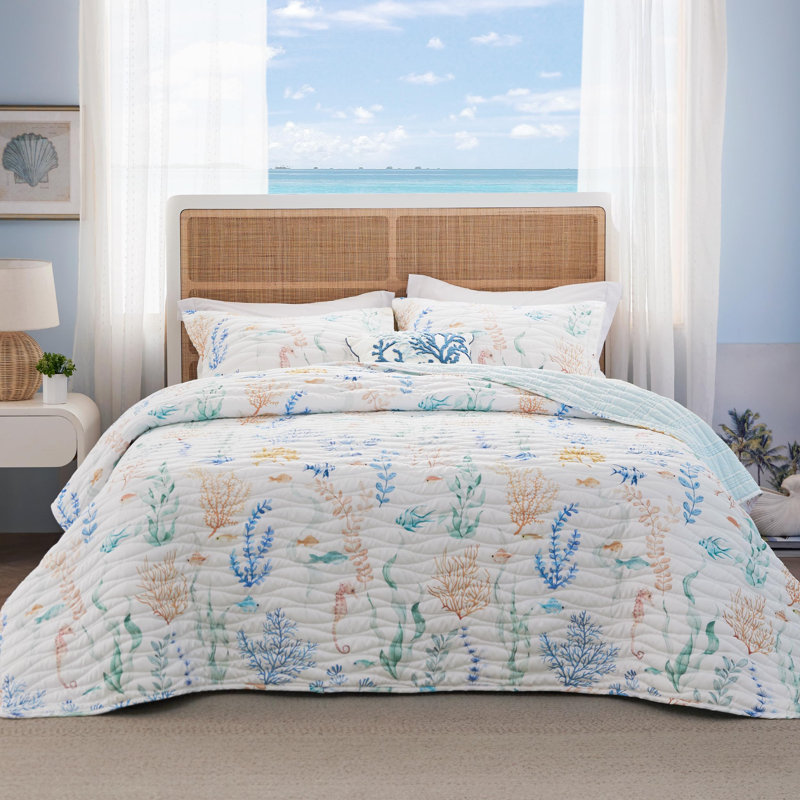 Bedsure Quilt Bedding Set Pre-Washed Quilt Set, Queen Quilt + 2 Standard Shams, Sea Foreast