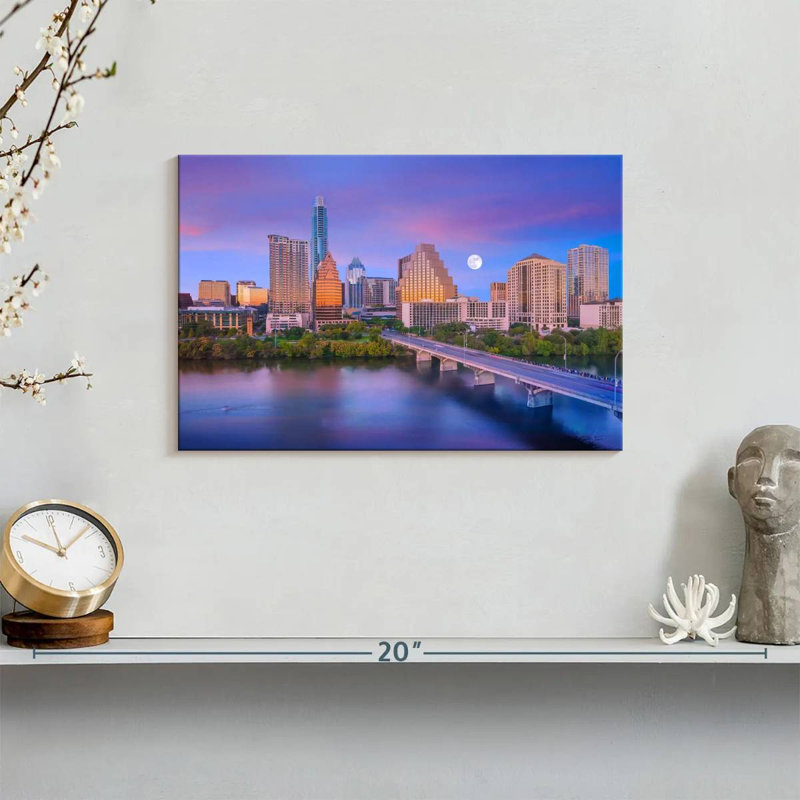 Sireci Austin, 8" H x 12" W