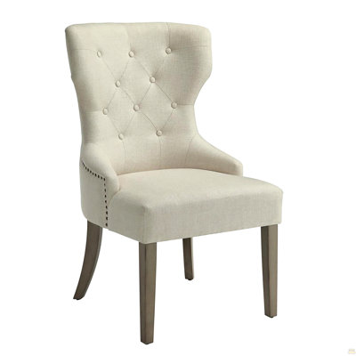 Chaise capitonnée