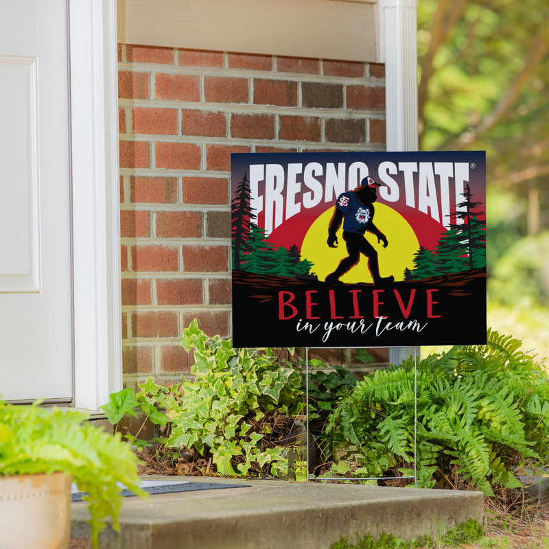 Enseigne de cour Fresno State, Bigfoot