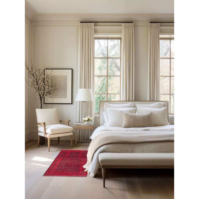 Tapis noir Teimani 2 pi 11 po x 4 pi 9 po