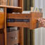 Armoire d'appoint moderne et antique