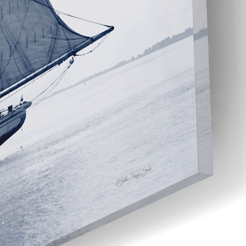 «Indigo Yacht 3» par Stellar Design Studio, art mural en verre acrylique, H 12 po x l 16 po x P 0,13 po