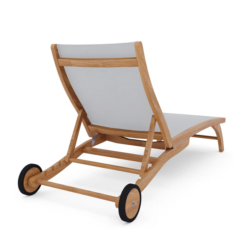 Chaise longue d'extérieur inclinable en teck avec roues arrière Perrin, Blanc