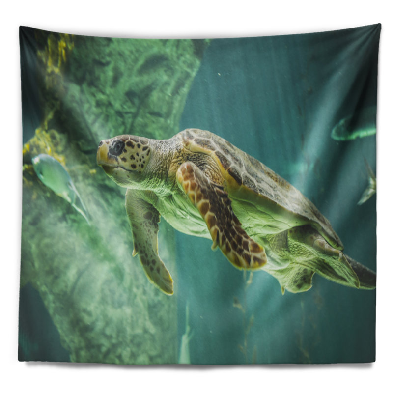 Tapisserie de natation avec une énorme tortue, H 68 po x l 80 po