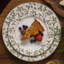 Ensemble de 4 grandes assiettes Noritake Holly & Berry Gold, 10 1/2 po