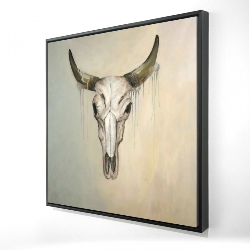 «Color Fading Bull Skull»