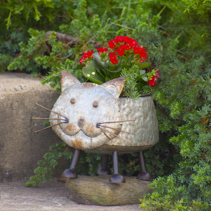 Metal Statue Planter