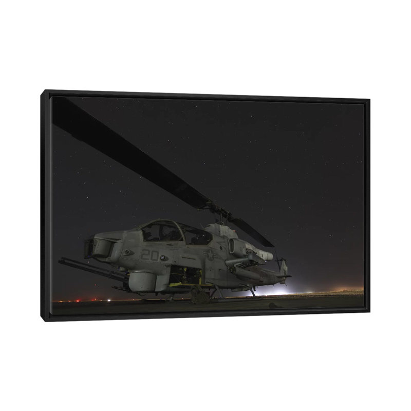 «A US Marine Corps Ah-1W Cobra Attack Helopter», reproduction d'impression sur toile, H 18 po x l 26 po x P 1,5 po