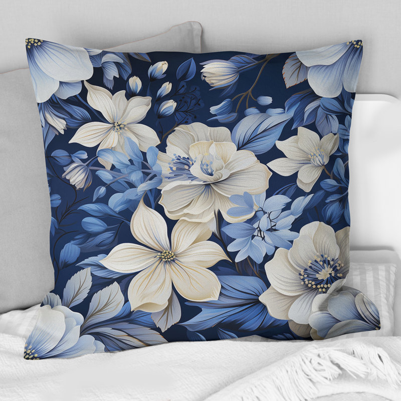 Coussin décoratif imprimé floral bleu et blanc V, 16 po x 16 po