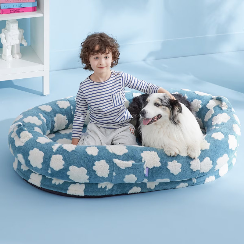 Lit pour animal de compagnie Lesure Cozy, H 10 po x l 55 po x P 37 po, Nuage bleu clair