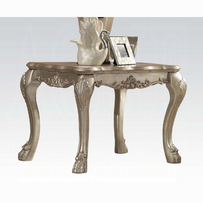 Table de bout avec pattes dorées