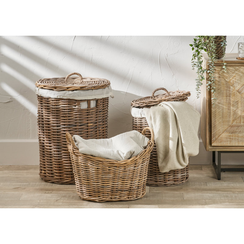Baringer Wood Laundry Set with Handles