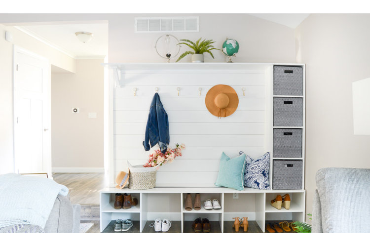 Entryway Storage Solutions: How to Store Items Without a Mudroom