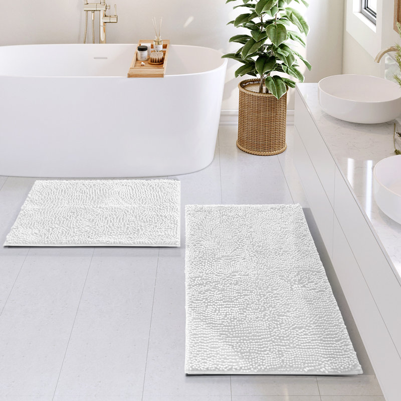 Tapis de bain en chenille absorbant doux avec envers antidérapant Yasmen (ensemble de 2), Blanc
