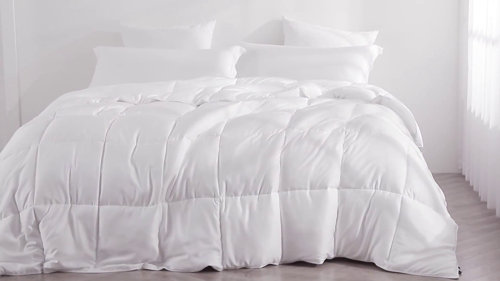 Snorze® Cloud Comforter - Coma Inducer® Ultra Cozy Bamboo - Oversized  Comforter in White