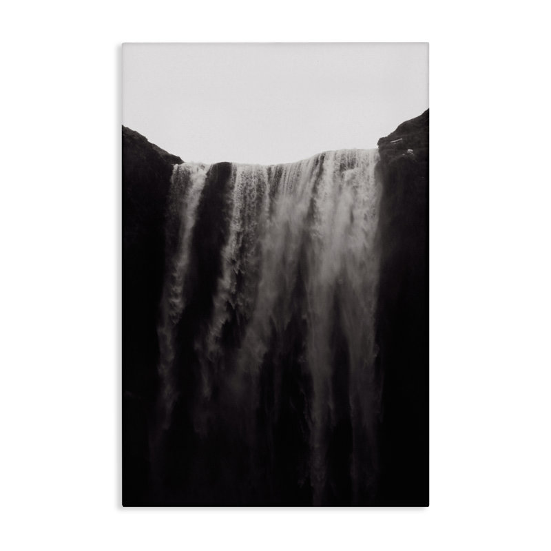 Toile de cascade Skogafoss, conception de Jade Sharp Photo, H 24 po x l 16 po