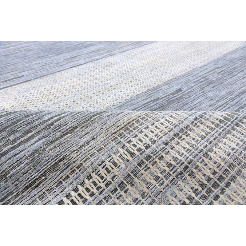 Area Rug in Grey, Rectangle 8' x 10'