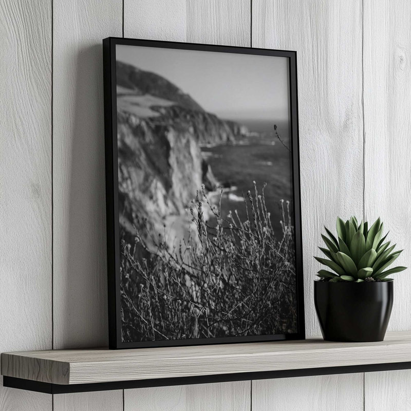 «Big Sur Wild Flowers» par Garima Dhawan, reproduction d'art sur toile, H 40 po x l 30 po, Noir