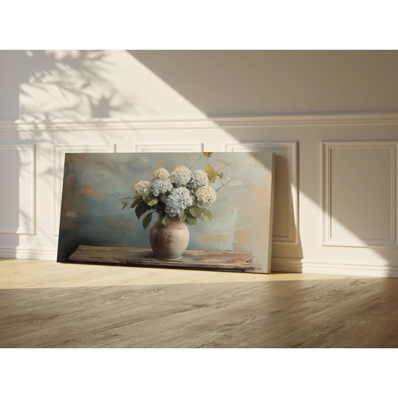 «Rustic Hydrangeas Still Life», art mural - Toile tendue prête à accrocher, H 16 po x l 32 po x P 1,5 po