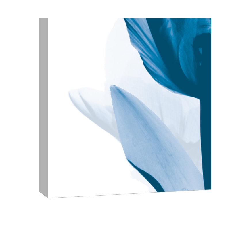«Lust Blue Tulip_H30», impression sur toile tendue, H 36 po x l 36 po
