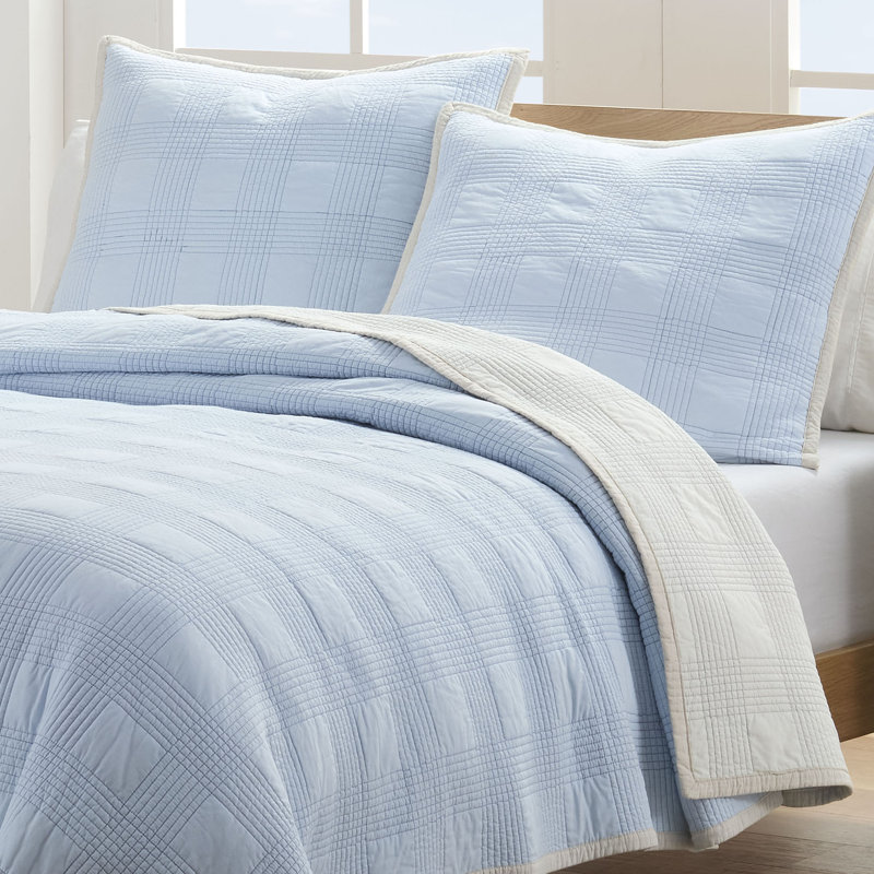 Southern Tide Camden  Blue/Ivory Quilt, Twin Quilt