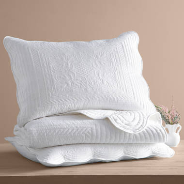 The Company Store Scallop Lightweight Quilted White Cotton