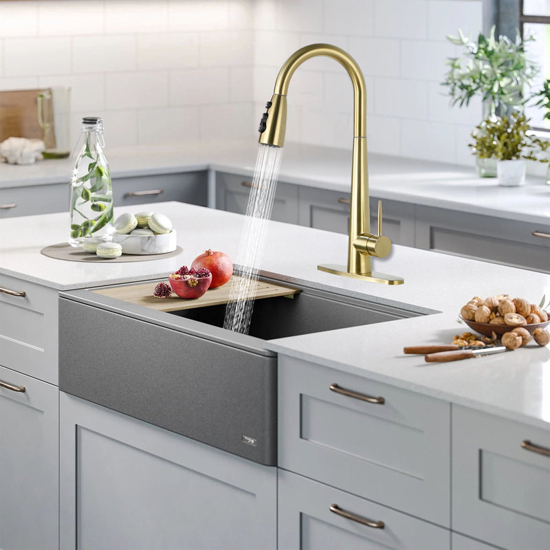Pull Down Single Handle Kitchen Faucet, Brushed Gold