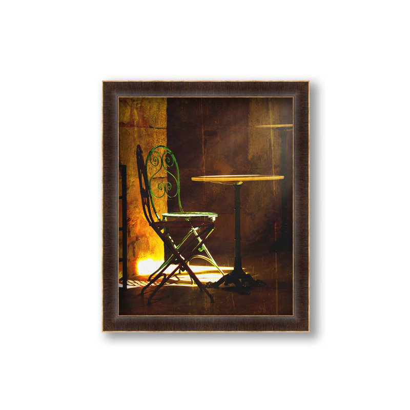 Chaises en lumière par Hal Halli. Impression sur papier - Montée et encadrée, H 52 po x l 40 po