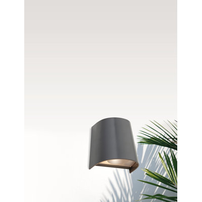 11cm H Outdoor Flush Mount