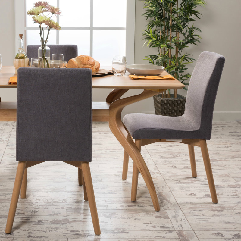 Chaise de salle à manger (2), chaises recouvertes de tissu gris foncé avec finition noyer, profondeur 22,05 po x l 20,67 po de largeur, 35,83 po de hauteur, assemblage requis 2, avec revêtement et P 19,93 po x l 21,64 po