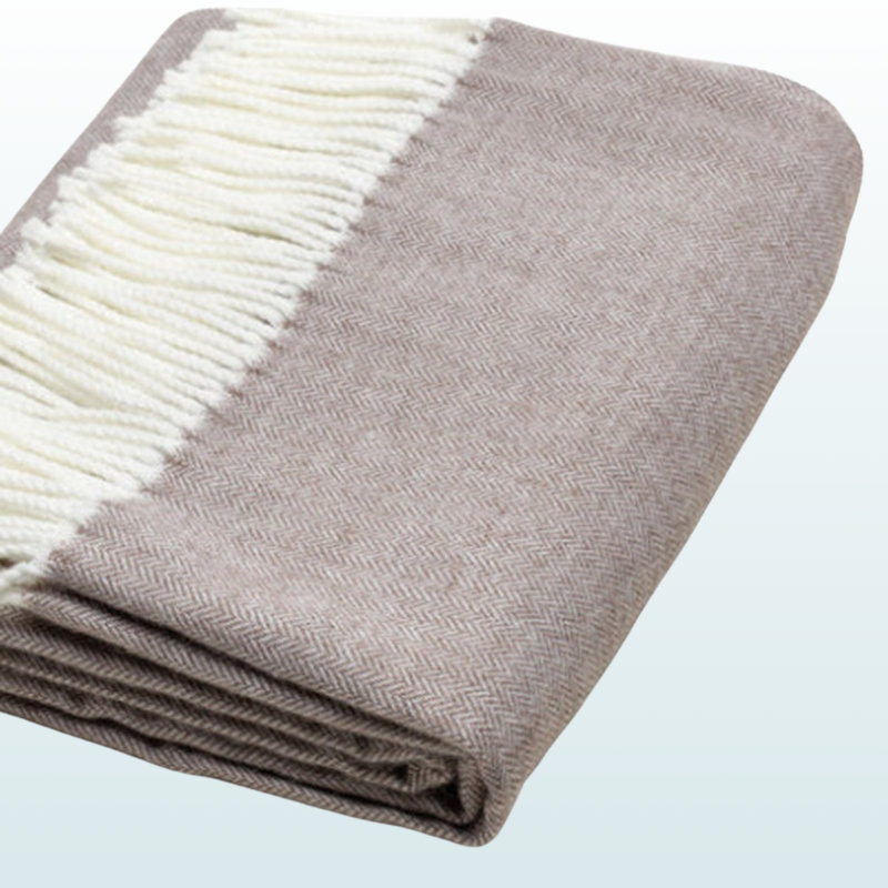 Jeté en peluche à chevrons Trio, L 59,66 po x l 49,71 po, Brun