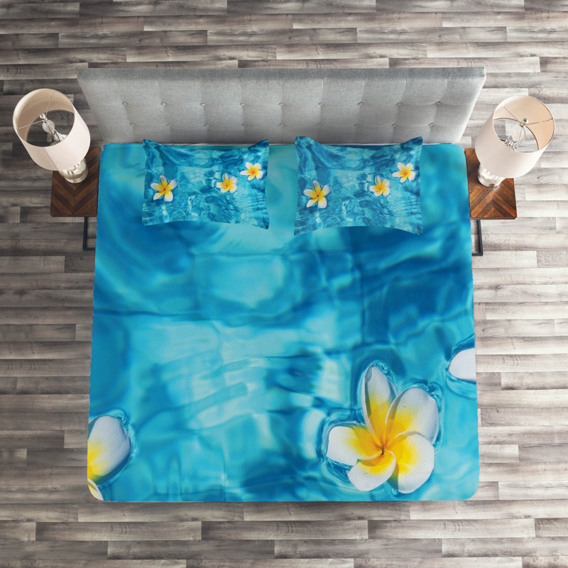 Bunny Farmhouse / Country Polyester Coverlet