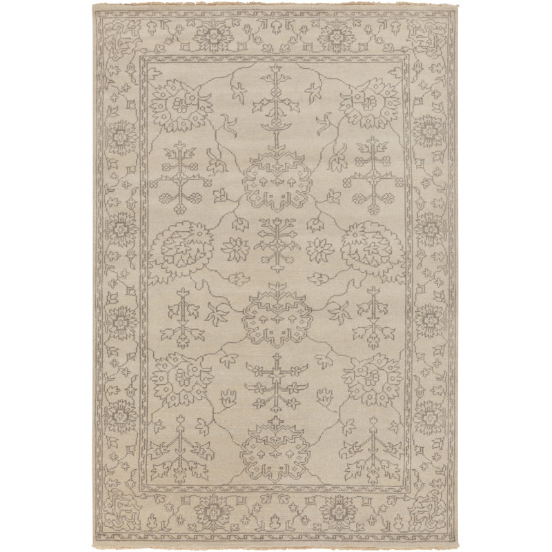 Tapis beige en laine noué à la main par Matthieu, Rectangle 3 pi 9 po x 5 pi 9 po