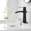 Robinet de salle de bain monocorps et monocommande