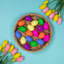 Boîte de 60 œufs de Pâques multicolores Club