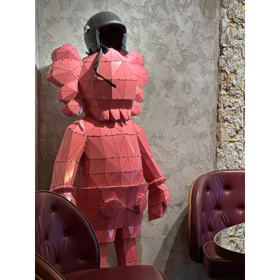 Modern Companion Figurine Statue - XXL