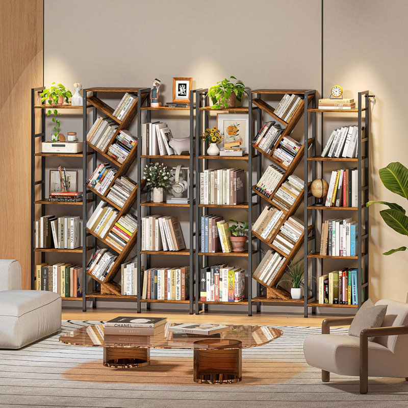 Grande bibliothèque en forme d'arbre