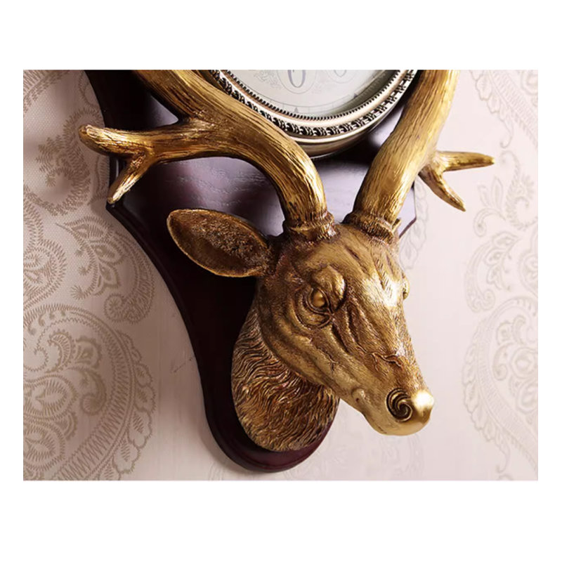Horloges murales brunes et blanches, Grand