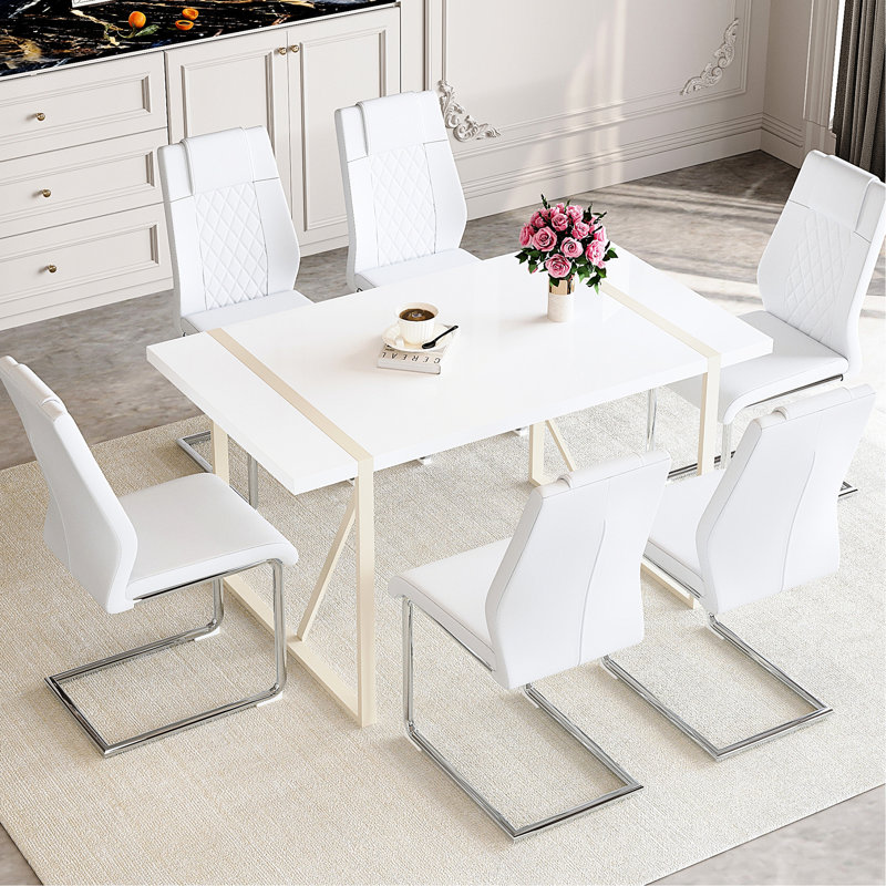 Table de salle à manger de style crème avec chaises et pieds en métal argenté, 7, Blanc