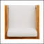 Fauteuil club moderne Mid-Century Oana avec structure en bois d'acacia durable et coussins chagrin confortables pour l'extérieur