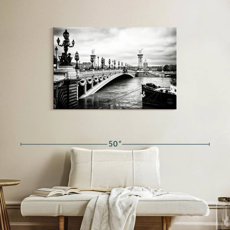 Lilie Alexandre III, pont II, H 26 po x l 39 po