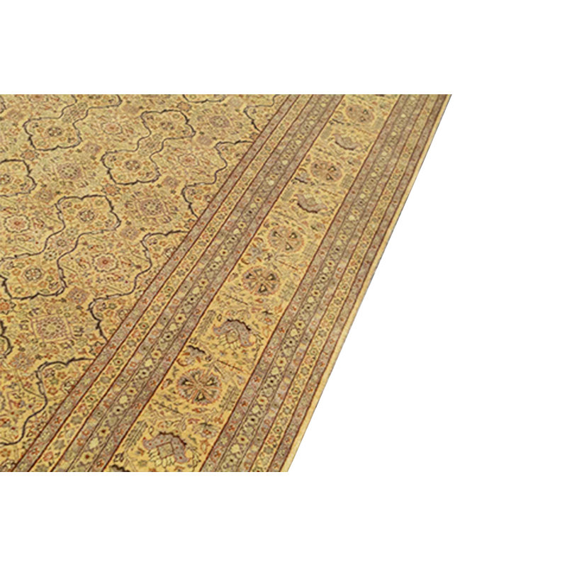 Signature Wool Oriental Area Rug in Gold