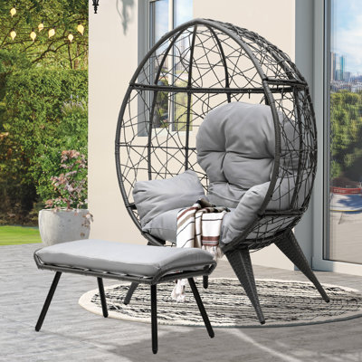Fauteuil à œufs avec repose-pieds