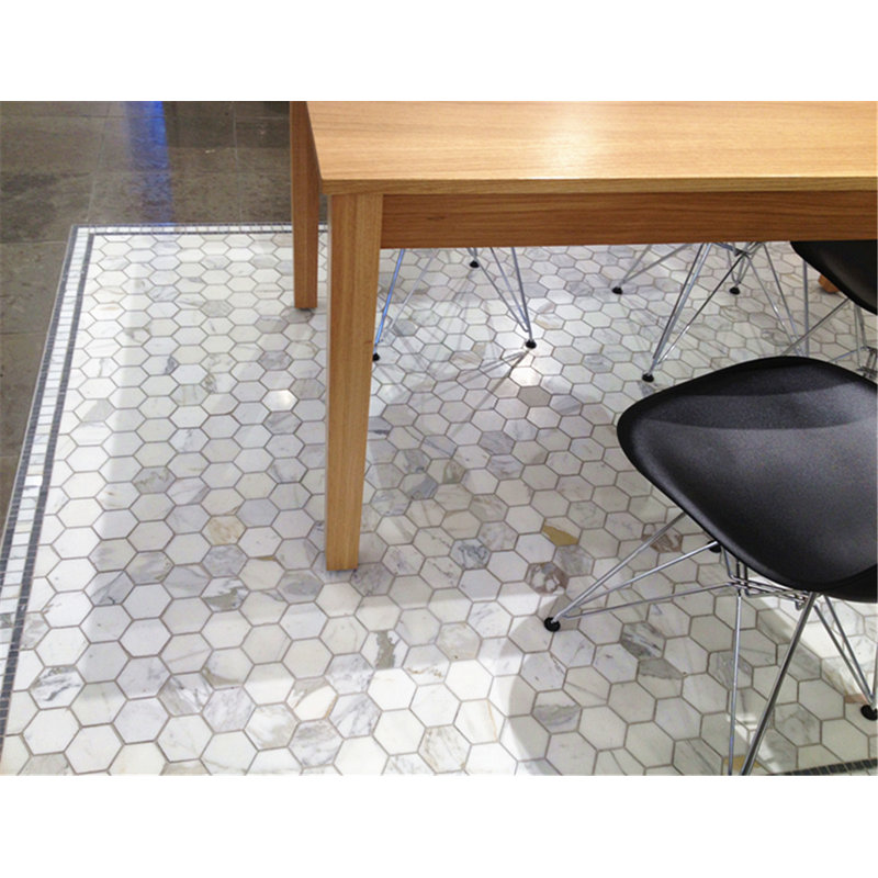 Calacatta 12" x 11" Marble Mosaic Tile, LIght Gray