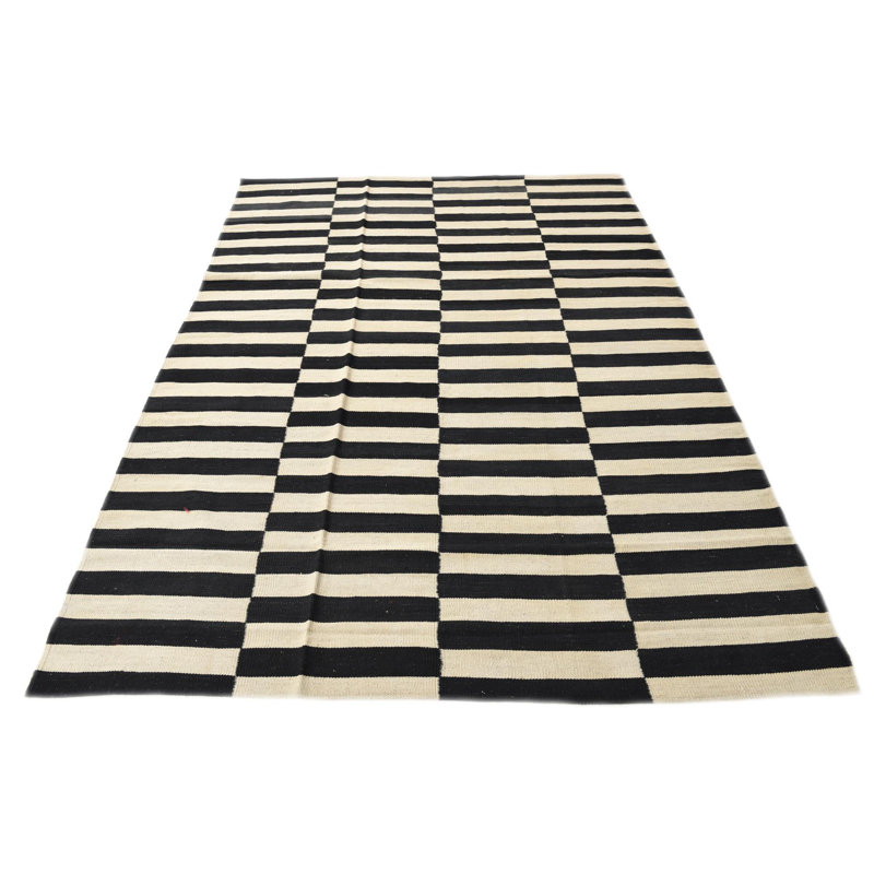 Tapis noir et blanc Newsom