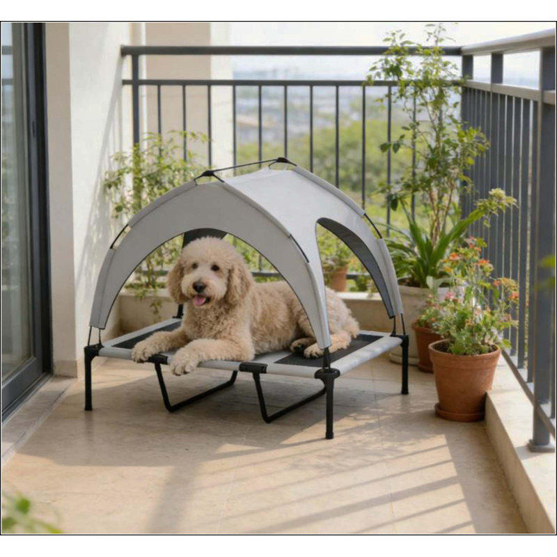 Lit surélevé pour animaux avec conception surélevée pour un confort et une circulation d'air améliorés, idéal pour toutes les races et tailles.