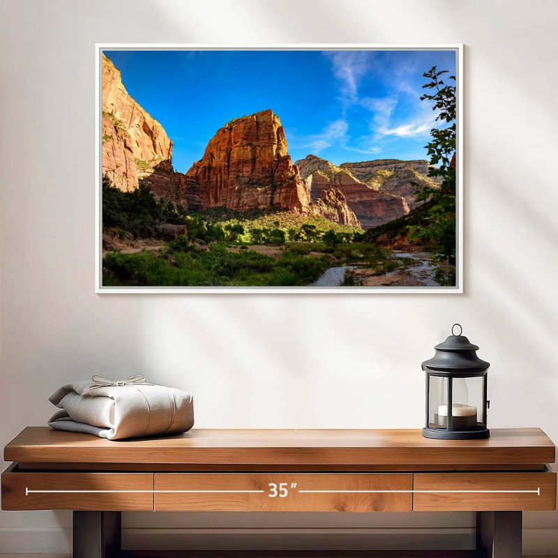 Journée ensoleillée à Angels Landing, Cadre flottant blanc, 25" H x 17" W